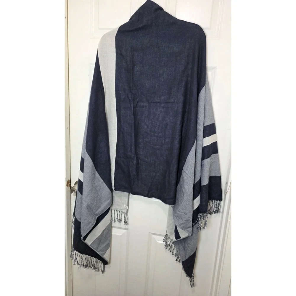 Levi Strauss & Co. Striped Navy & Gray Lightweight Scarf/Shawl Fringe Detailing
